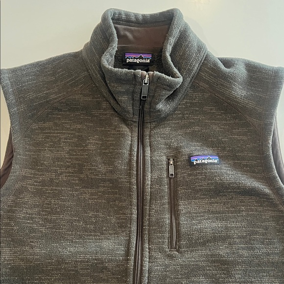 Patagonia Men's Dark Green Vest - Picture 2 of 3